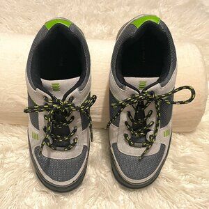 Lands' End walking tennis shoes Size 10  (Pre-Owed)